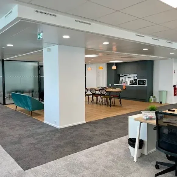 Bureau privé 400 m² 42 postes Location bureau Place des Reflets Courbevoie 92400 - photo 6