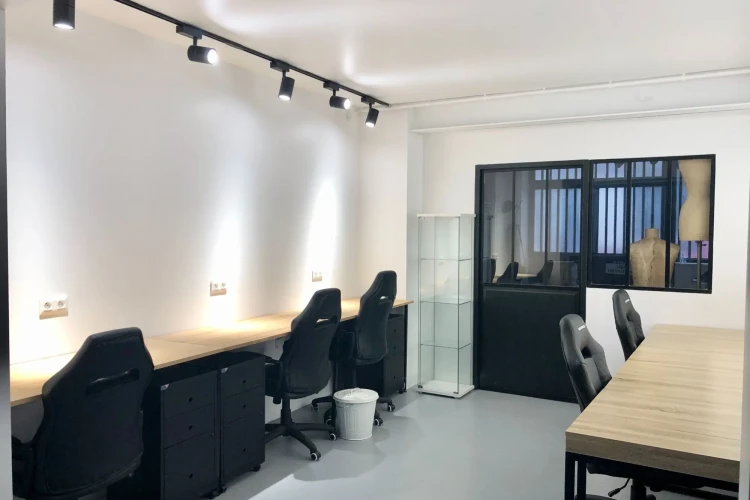 Bureau privé - 75011 - 10 postes - 3600€