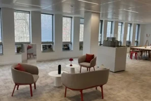 Bureau privé - 69003 - 16 postes - 6240€