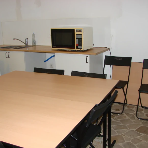Bureau privé 25 m² 5 postes Location bureau Boulevard de Vincennes Fontenay-sous-Bois 94120 - photo 12