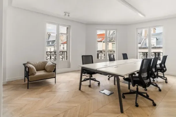 Espace indépendant - 75002 - 36 postes - 23500€