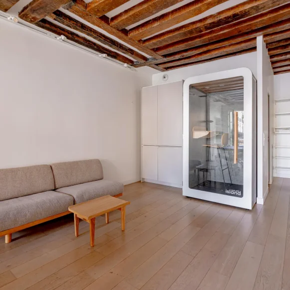 Espace indépendant 38 m² 6 postes Coworking Rue Saint-Denis Paris 75002 - photo 3