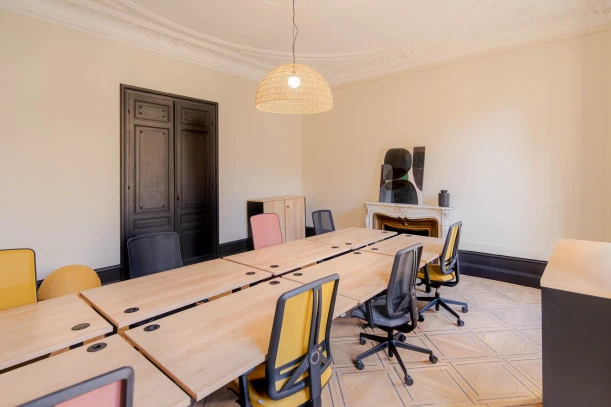 Bureau privé - 33000 - 8 postes - 3600€