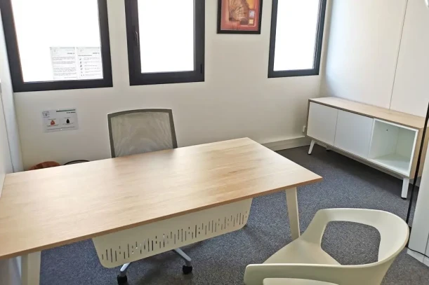 Bureau privé - 44570 - 1 poste - 450€