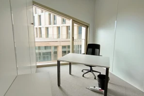 Bureau privé - 33800 - 1 poste - 645€