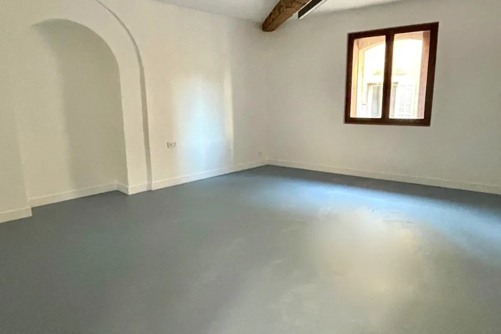 Open Space - 13006 - 1 poste - 330€