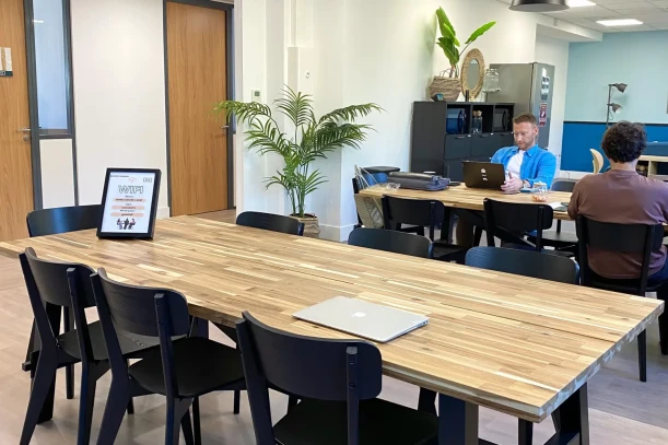 Bureau privé - 92500 - 37 postes - 13500€