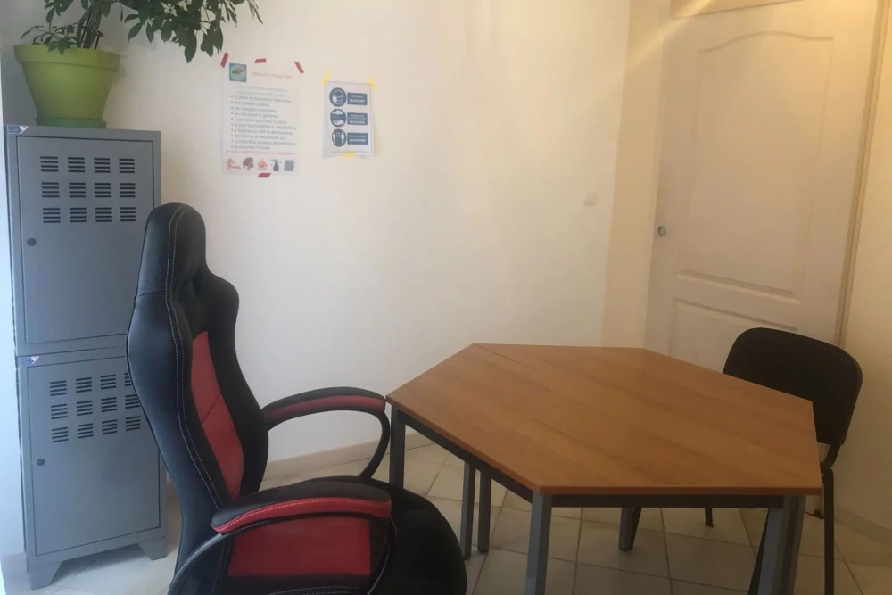 Bureau privé - 83470 - 1 poste - 170€