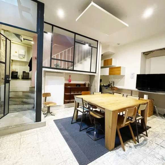 Bureau privé 15 m² 4 postes Location bureau Rue Pierre Semard Paris 75009 - photo 4