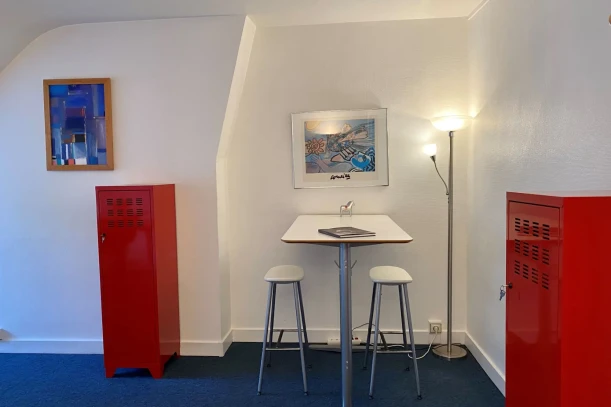 Bureau privé - 75009 - 3 postes - 1550€