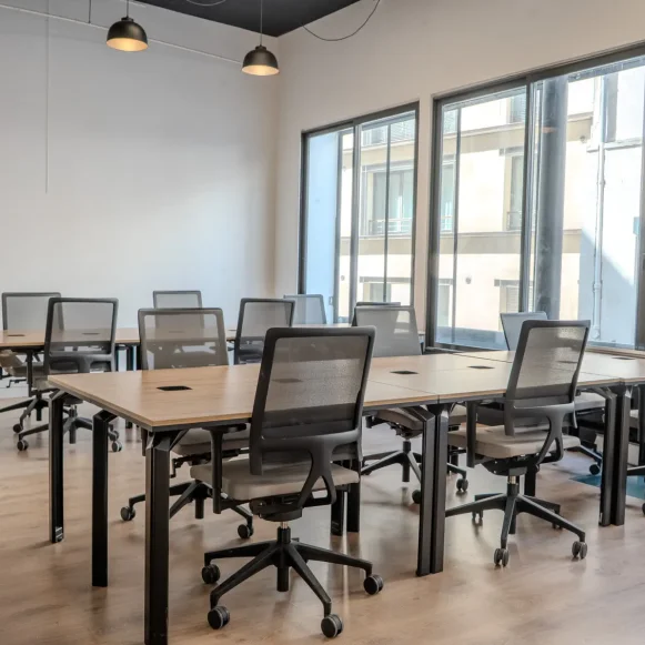 Espace indépendant 125 m² 22 postes Coworking Rue Claude Rodier Paris 75009 - photo 1