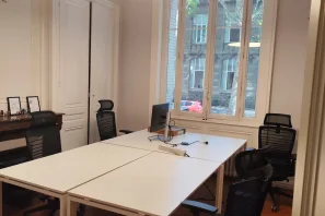 Bureau privé - 69006 - 4 postes - 1800€