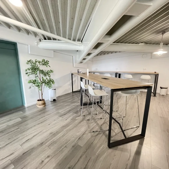 Bureau privé 24 m² 4 postes Location bureau Avenue de l'Espérance Belfort 90000 - photo 3