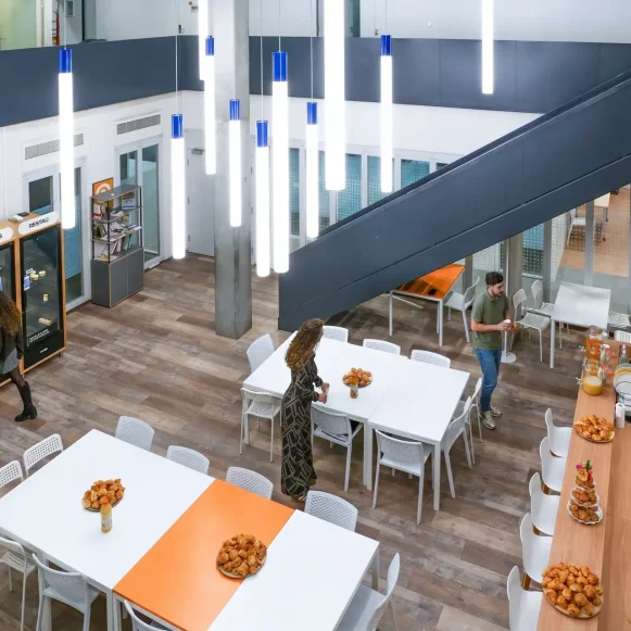 Bureau privé 60 m² 12 postes Location bureau Rue Philidor Paris 75020 - photo 3