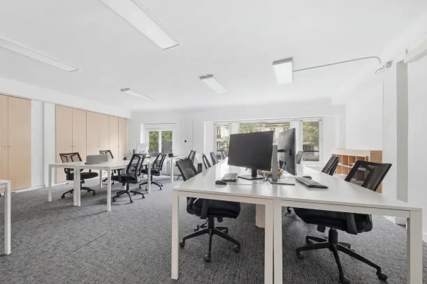 Bureau privé - 75010 - 15 postes - 7900€