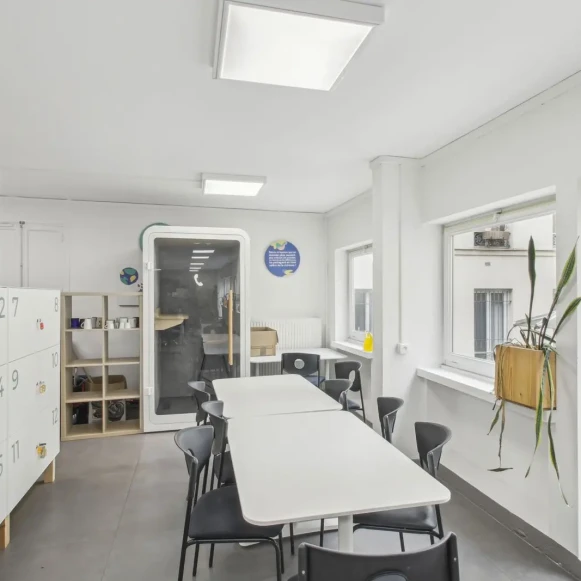 Bureau privé 60 m² 19 postes Location bureau Rue de Cîteaux Paris 75012 - photo 11