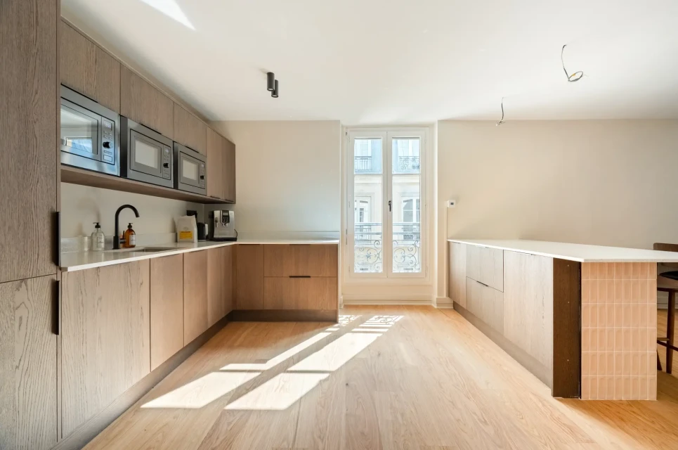 Jöro Rue Le Peletier