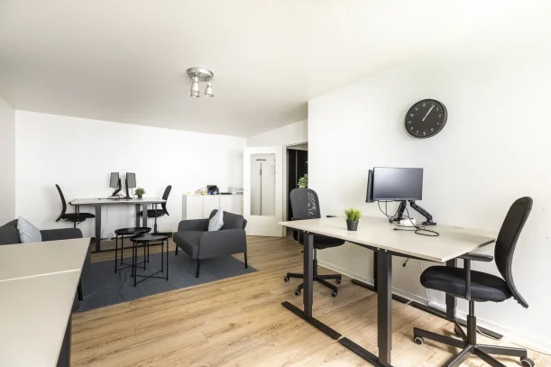 Espace indépendant - 75012 - 6 postes - 2200€