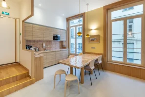 Espace indépendant - 75002 - 15 postes - 9000€