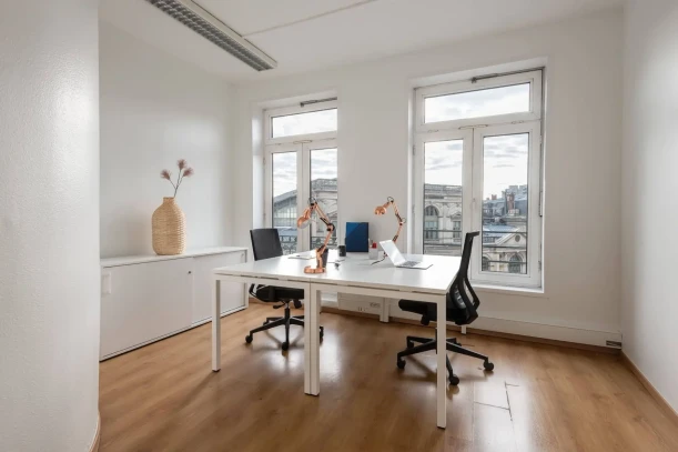 Bureau privé - 59800 - 2 postes - 1069€