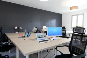 Open Space - 13290 - 10 postes - 209€