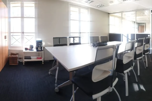 Bureau privé - 75001 - 8 postes - 6330€