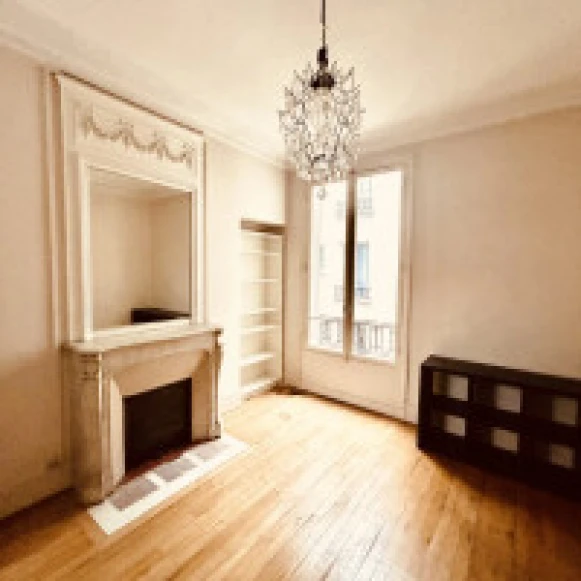 Bureau privé 16 m² 2 postes Location bureau Rue Séguier Paris 75006 - photo 1