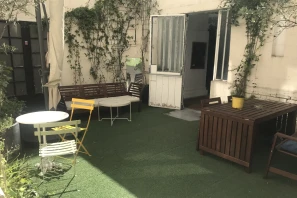 Bureau privé - 75018 - 8 postes - 1980€