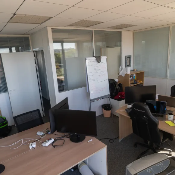 Espace indépendant 35 m² 6 postes Location bureau Boulevard Kellermann Paris 75013 - photo 9