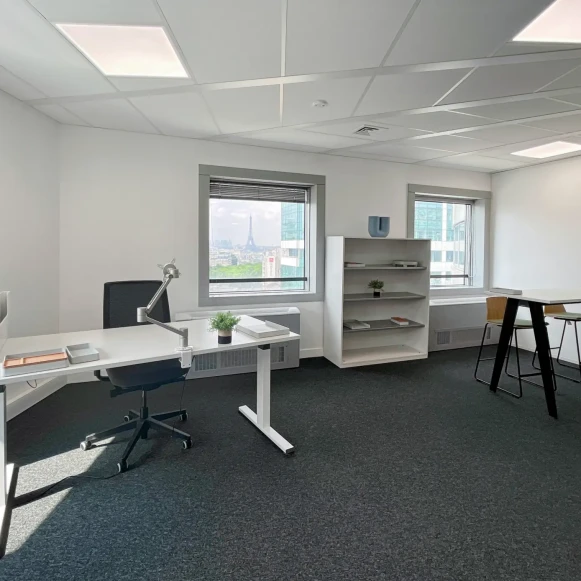 Bureau privé 450 m² 107 postes Coworking Place des Cinq Martyrs du Lycée Buffon Paris 75015 - photo 7