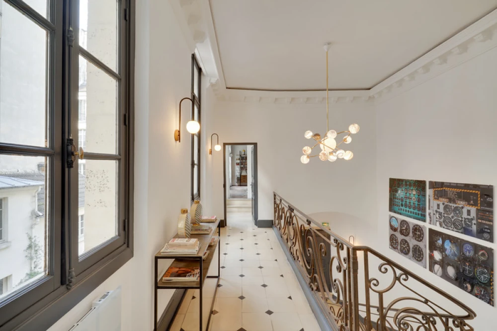 Espace indépendant - 75003 - 52 postes - 35100€