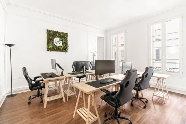 Espace indépendant - 75010 - 24 postes - 14160€