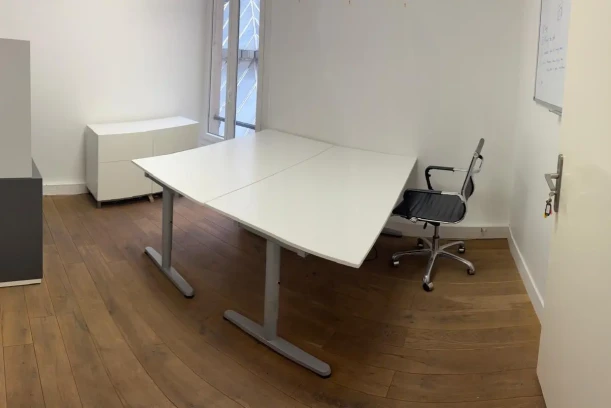 Bureau privé - 75008 - 2 postes - 1000€