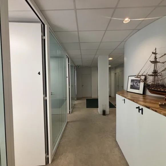 Bureau privé 10 m² 2 postes Location bureau Avenue de Villiers Paris 75017 - photo 5