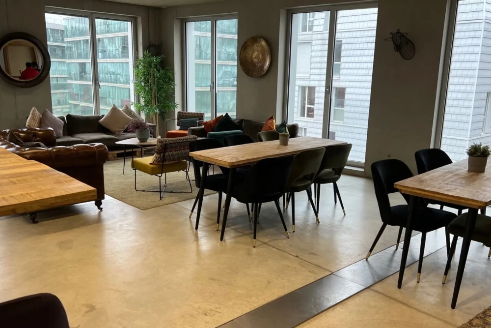 Bureau privé - 75018 - 20 postes - 3960€