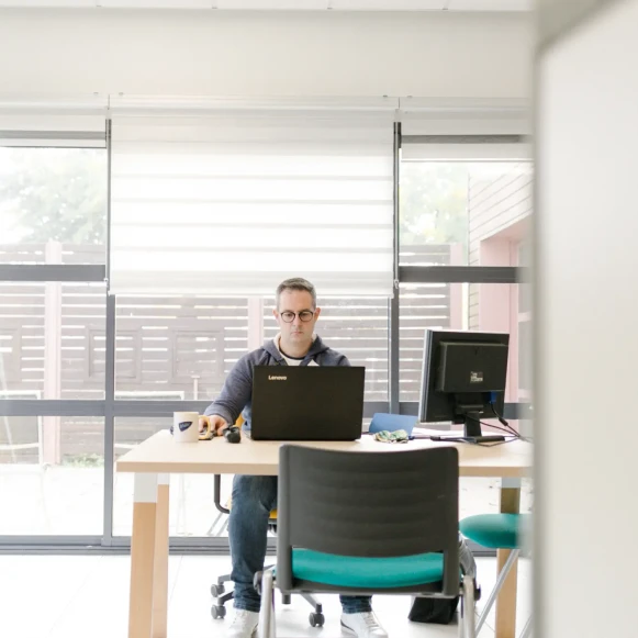 Open Space  5 postes Coworking Avenue de la Promenade Essarts-en-Bocage 85140 - photo 3