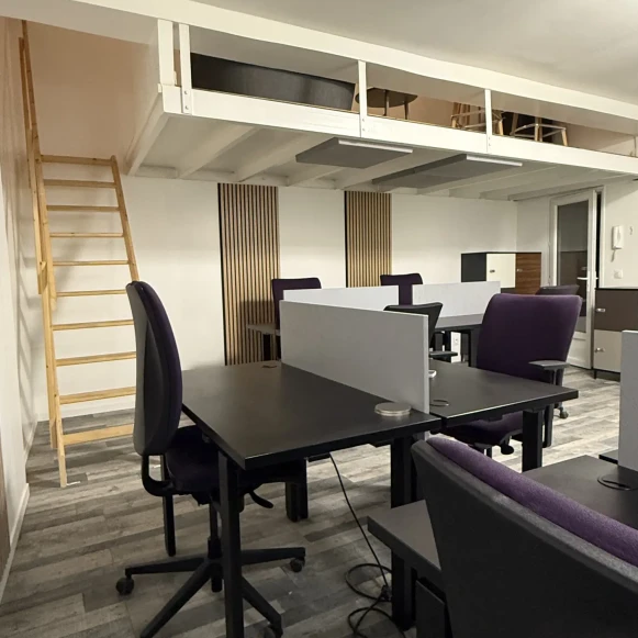 Espace indépendant 40 m² 8 postes Location bureau Rue Carnot Suresnes 92150 - photo 2