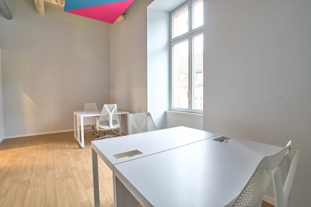 Bureau privé - 67000 - 9 postes - 1140€