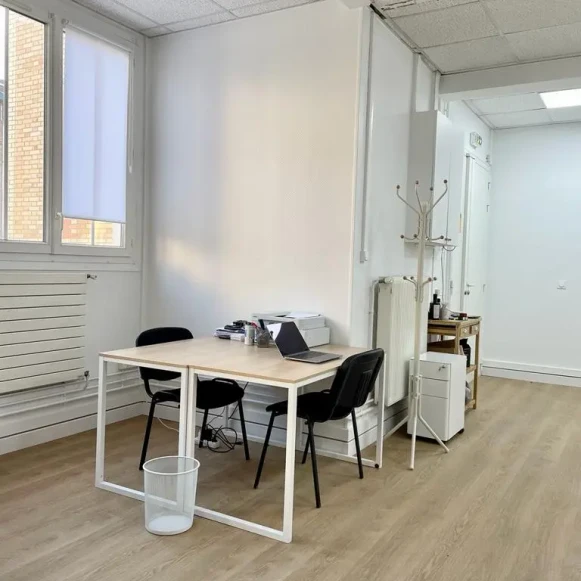 Open Space  6 postes Coworking Rue Mathurin Régnier Paris 75015 - photo 4