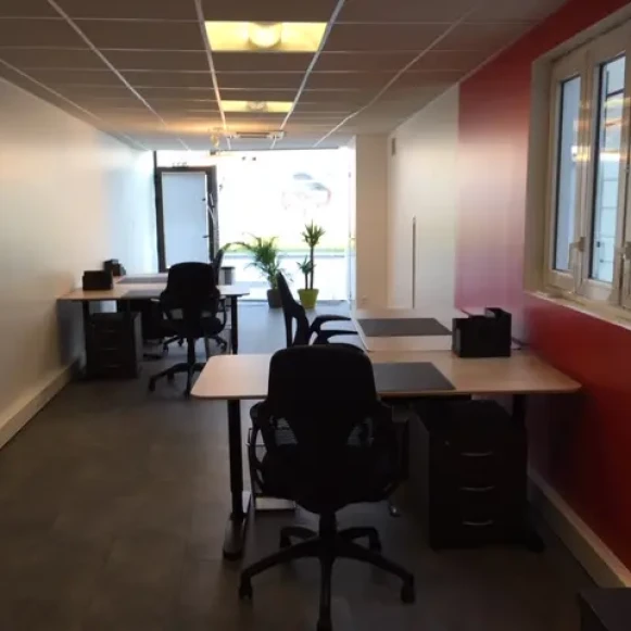 Bureau privé 34 m² 5 postes Location bureau Allée Commandant Charcot Nantes 44000 - photo 2