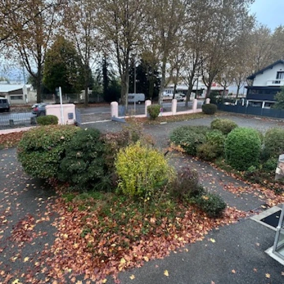 Bureau privé 16 m² 2 postes Location bureau Avenue du Grand Arietaz Chambéry 73000 - photo 6