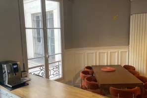 Open Space - 75003 - 3 postes - 300€