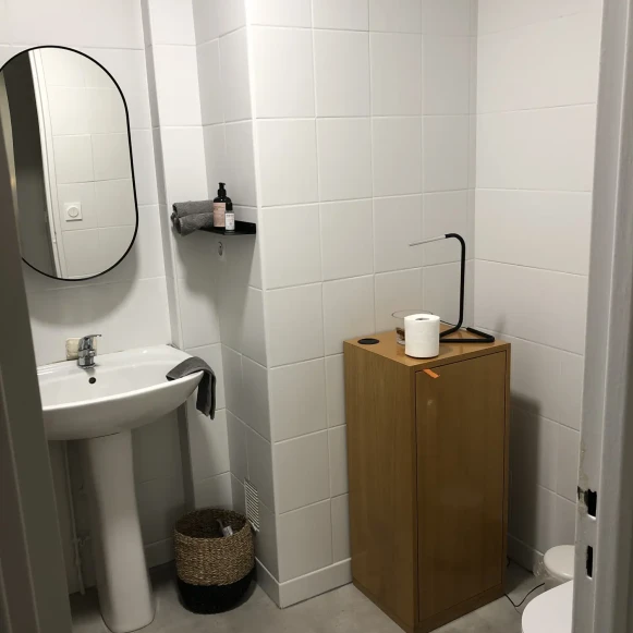 Espace indépendant 52 m² 6 postes Location bureau Rue Sully Lyon 69006 - photo 5