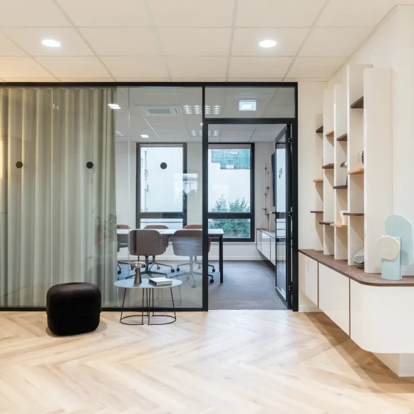 Espace indépendant 480 m² 72 postes Location bureau Rue de Monceau Paris 75008 - photo 7