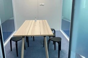 Bureau privé - 06560 - 1 poste - 600€