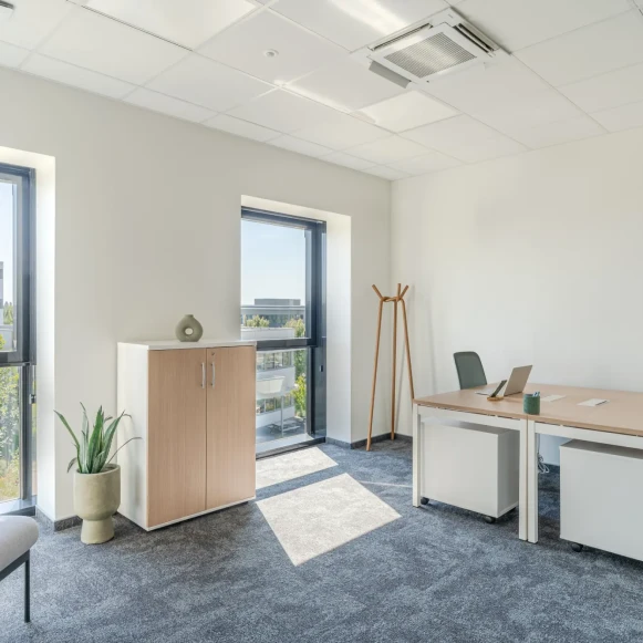 Bureau privé 15 m² 2 postes Location bureau Rue de Lisbonne Schiltigheim 67300 - photo 1