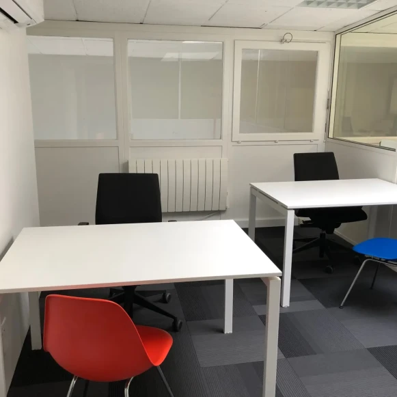 Espace indépendant 35 m² 6 postes Location bureau Avenue Joannes Masset Lyon 69009 - photo 2