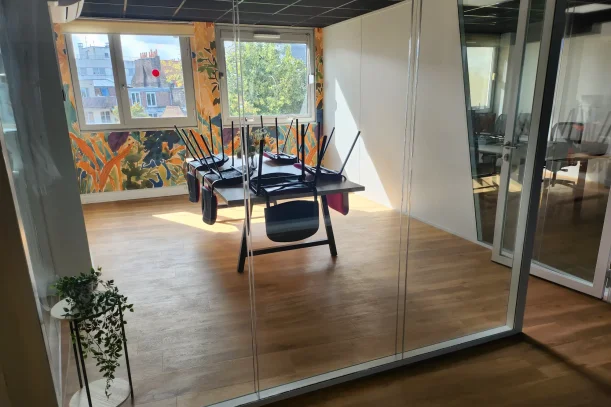 Bureau privé - 59800 - 6 postes - 850€