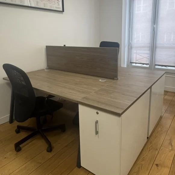 Bureau privé 25 m² 4 postes Location bureau Rue Vignon Paris 75008 - photo 4