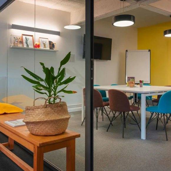 Bureau privé 45 m² 8 postes Coworking Allée de la Laiterie Villeneuve-d'Ascq 59493 - photo 6